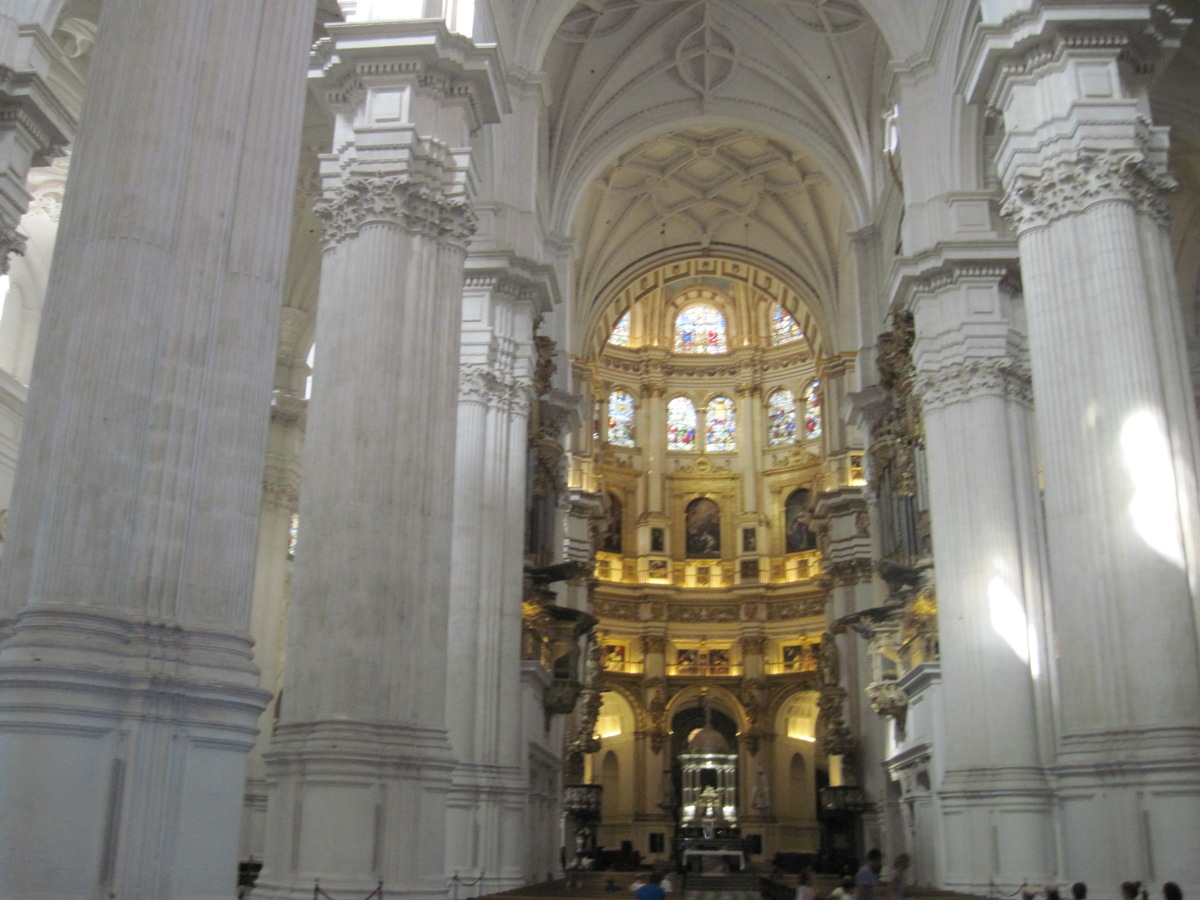 94-Granada- la Cattedrale- navata centrale e altare maggiore